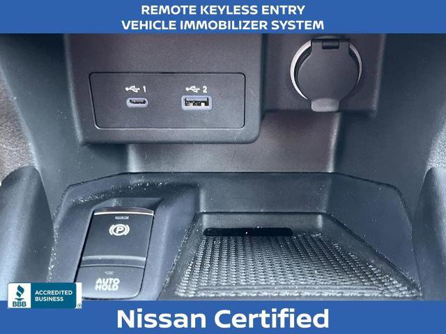 Certified 2023 Nissan Kicks SR w/ SR Premium Package FWD image 6