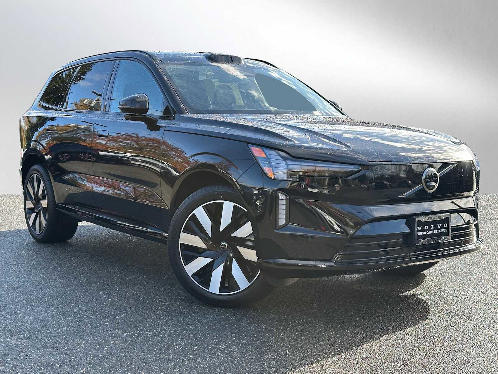 New 2025 Volvo EX90 Plus w/ Protection Package Premier