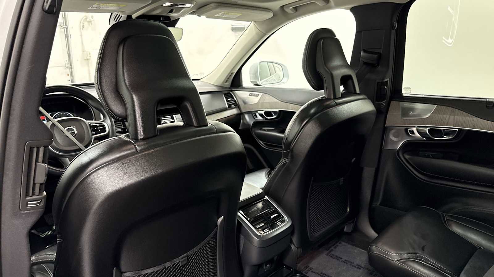 Used 2022 Volvo XC90 T6 Inscription w/ Advanced Package image 27