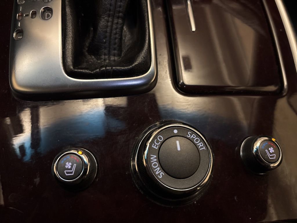 Used 2012 INFINITI M37 x w/ Premium Pkg image 25