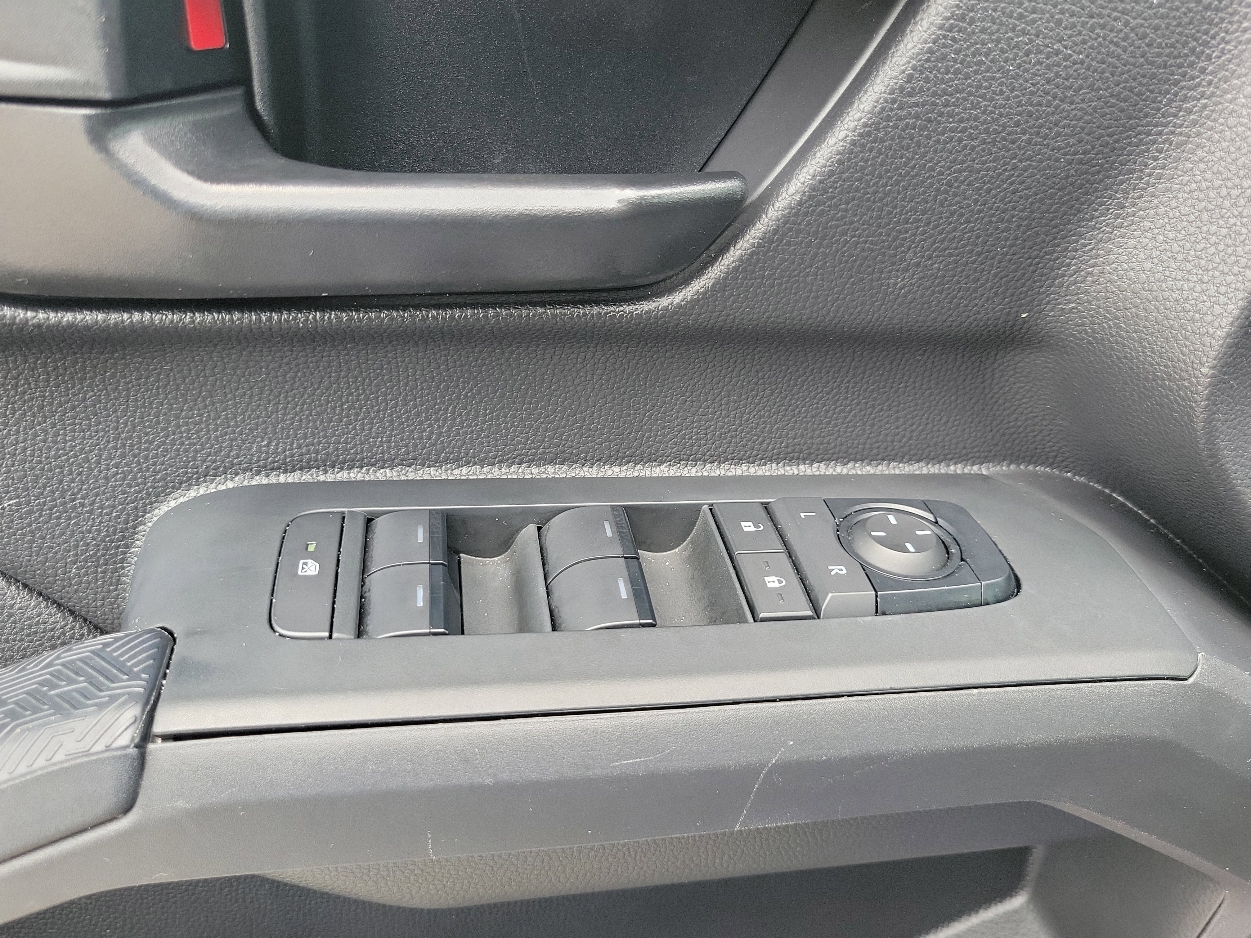 Used 2024 Toyota Tacoma SR5 RWD image 27