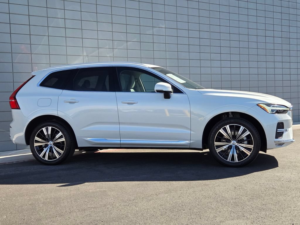 Used 2022 Volvo XC60 B5 Inscription w/ Climate Package FWD image 7