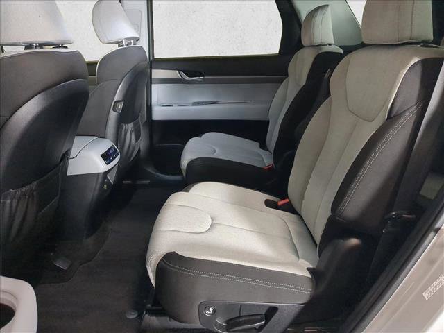 Used 2022 Hyundai Palisade SEL image 24