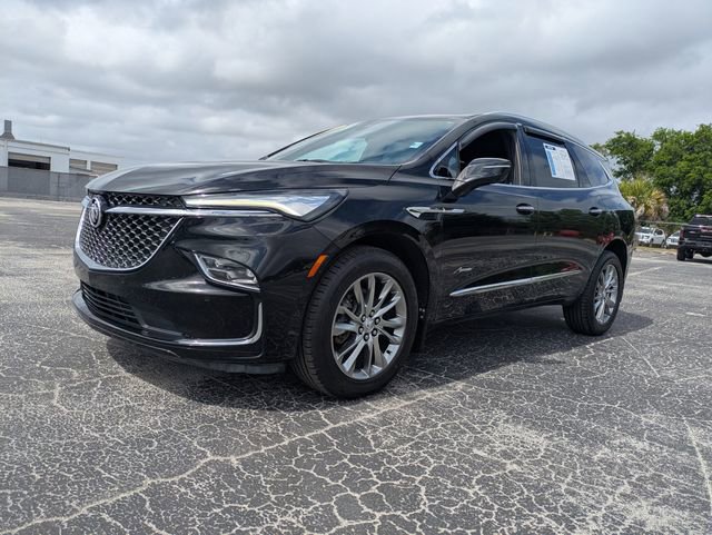 Used 2023 Buick Enclave Avenir w/ Avenir Technology Package AWD/4WD image 8