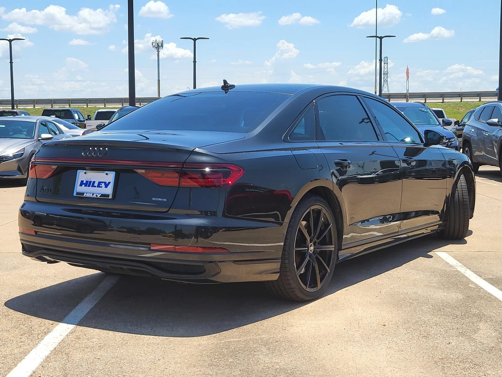Used 2022 Audi A8 L 3.0T AWD/4WD image 4