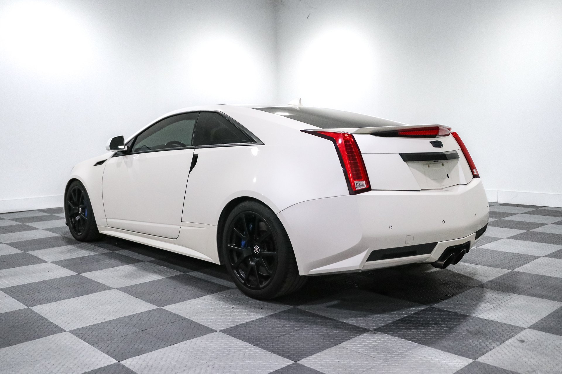 Used 2011 Cadillac CTS V RWD image 5