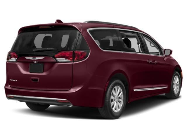 Certified 2018 Chrysler Pacifica Limited w/ Tire & Wheel Group FWD image 3