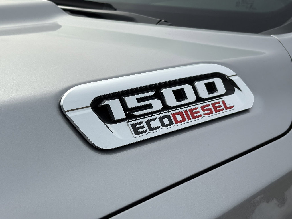 Used 2022 RAM 1500 Limited w/ Cold Weather Group image 9