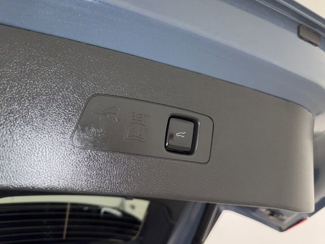 Used 2025 Lincoln Corsair Premiere w/ Equipment Group 101A image 39