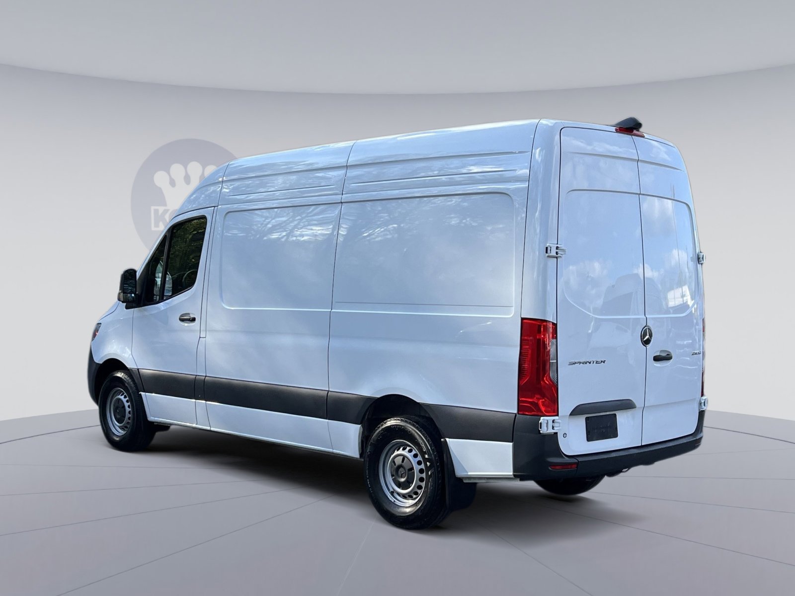 Used 2025 Mercedes-Benz Sprinter 2500 image 4