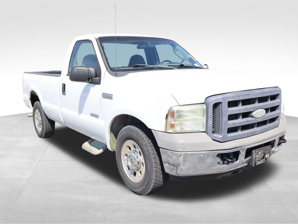 Used 2005 Ford F250 2WD Regular Cab Super Duty image 13