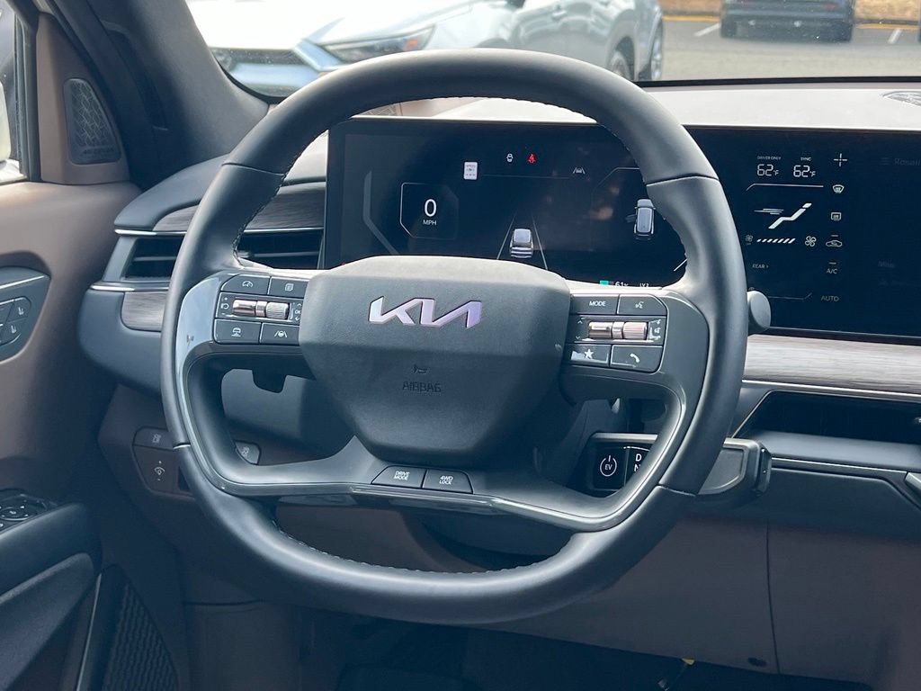 Certified 2024 Kia EV9 Land AWD/4WD image 12