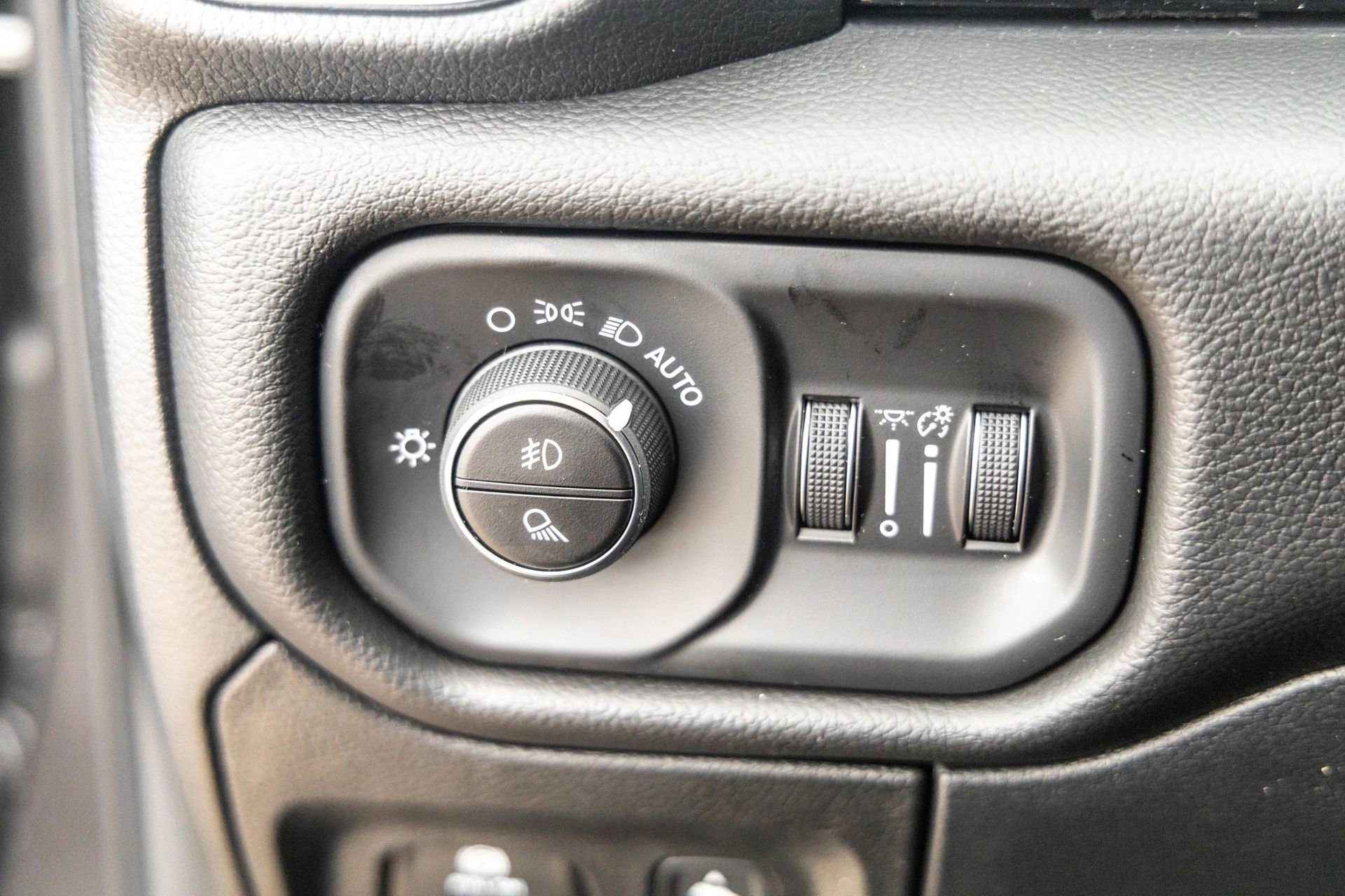 New 2026 RAM 1500 Laramie image 33