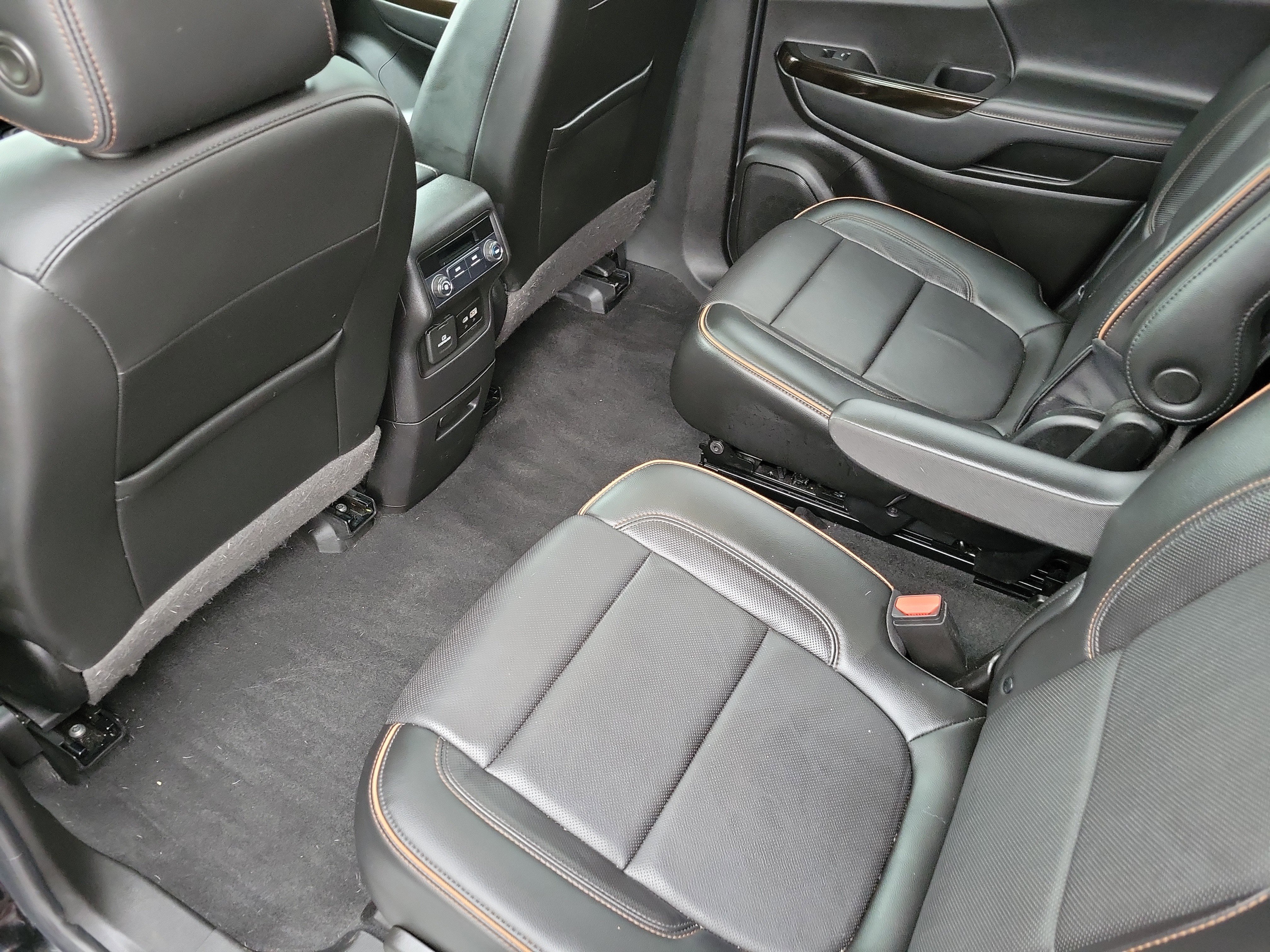 Used 2020 GMC Acadia AT4 w/ Driver Alert Package II image 13