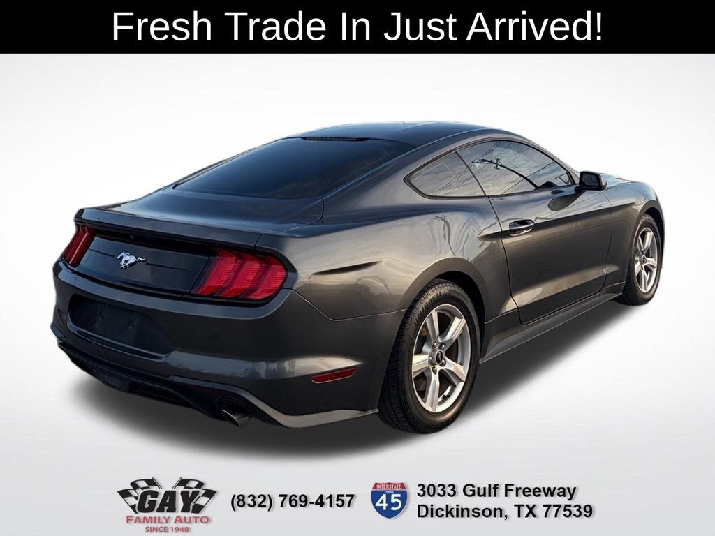 Used 2018 Ford Mustang Coupe RWD image 9
