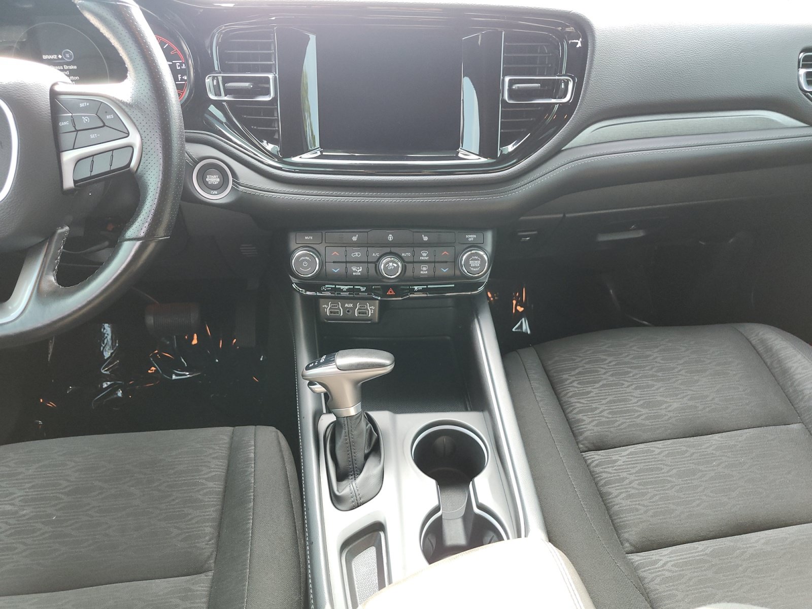 Used 2023 Dodge Durango SXT w/ SXT Blacktop Group AWD/4WD image 11