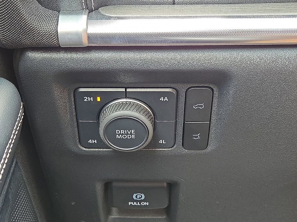 Used 2025 Ford Expedition Max Platinum AWD/4WD image 25