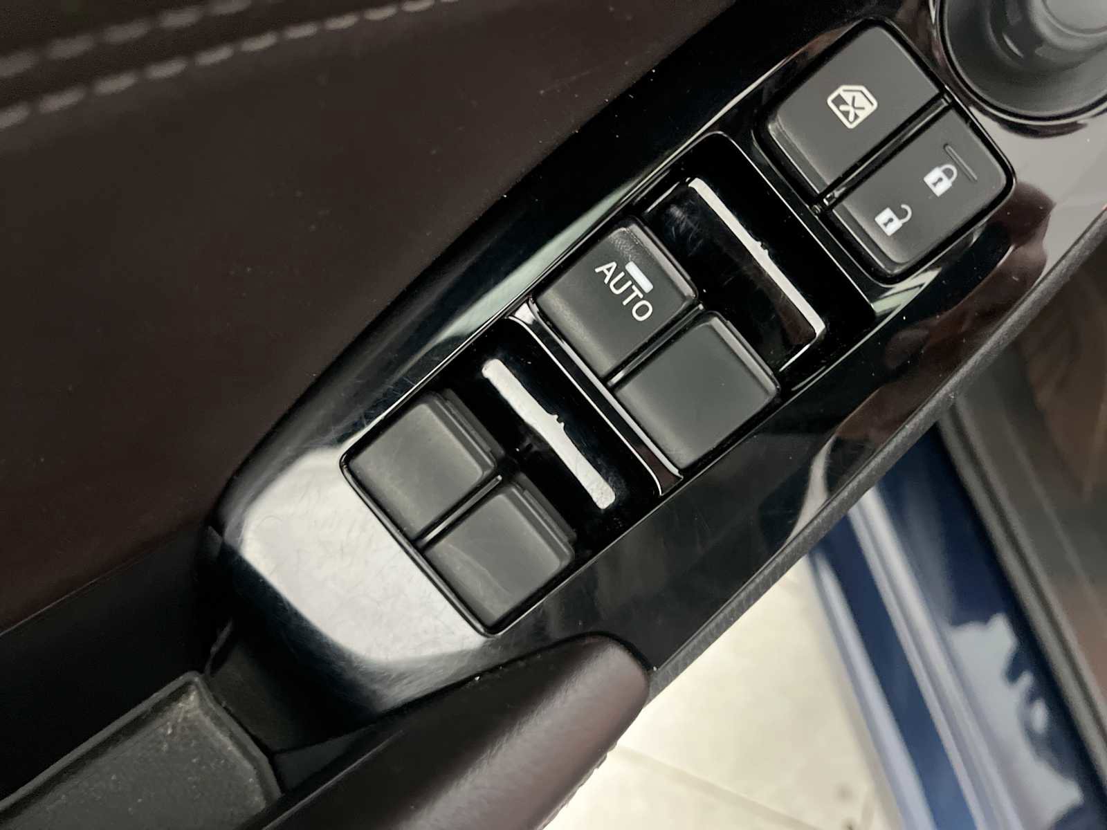 Used 2018 MAZDA MAZDA3 Touring image 15