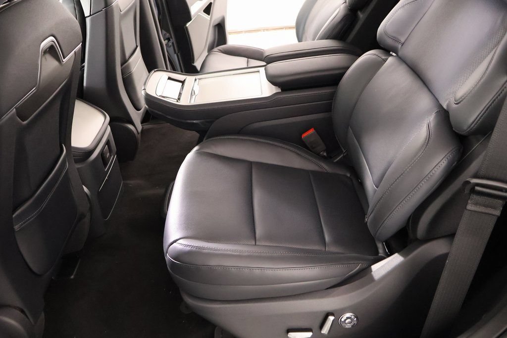 New 2025 Lincoln Navigator Reserve w/ Jet Appearance Package AWD/4WD image 12