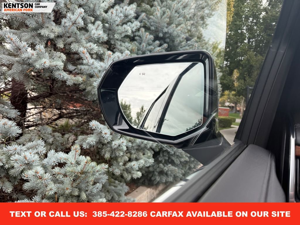 Used 2025 GMC Yukon Denali image 25