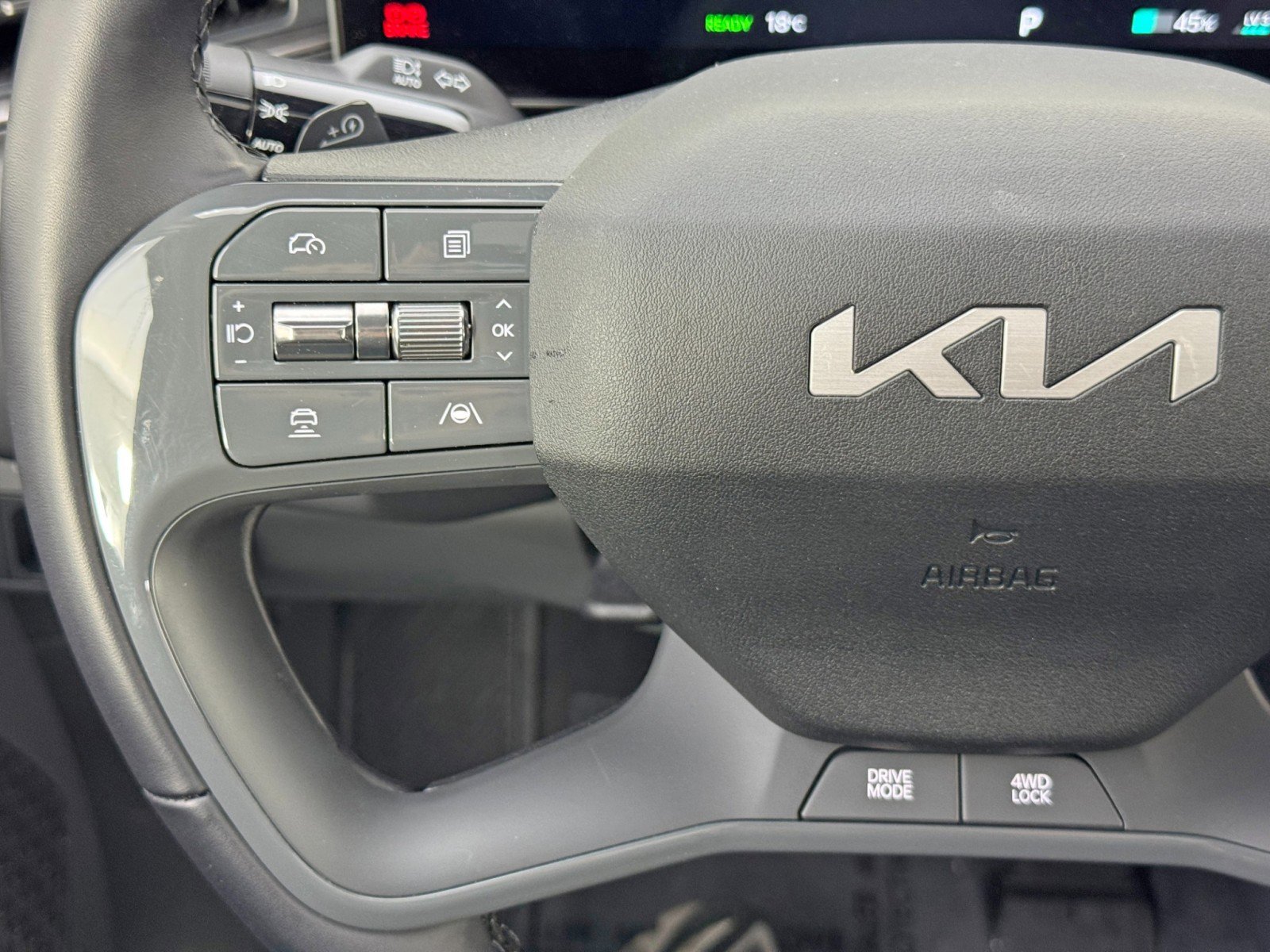 Used 2025 Kia EV9 Wind image 21