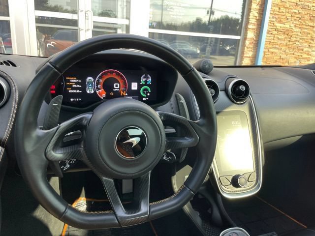 Used 2019 McLaren 570S Spider RWD image 28