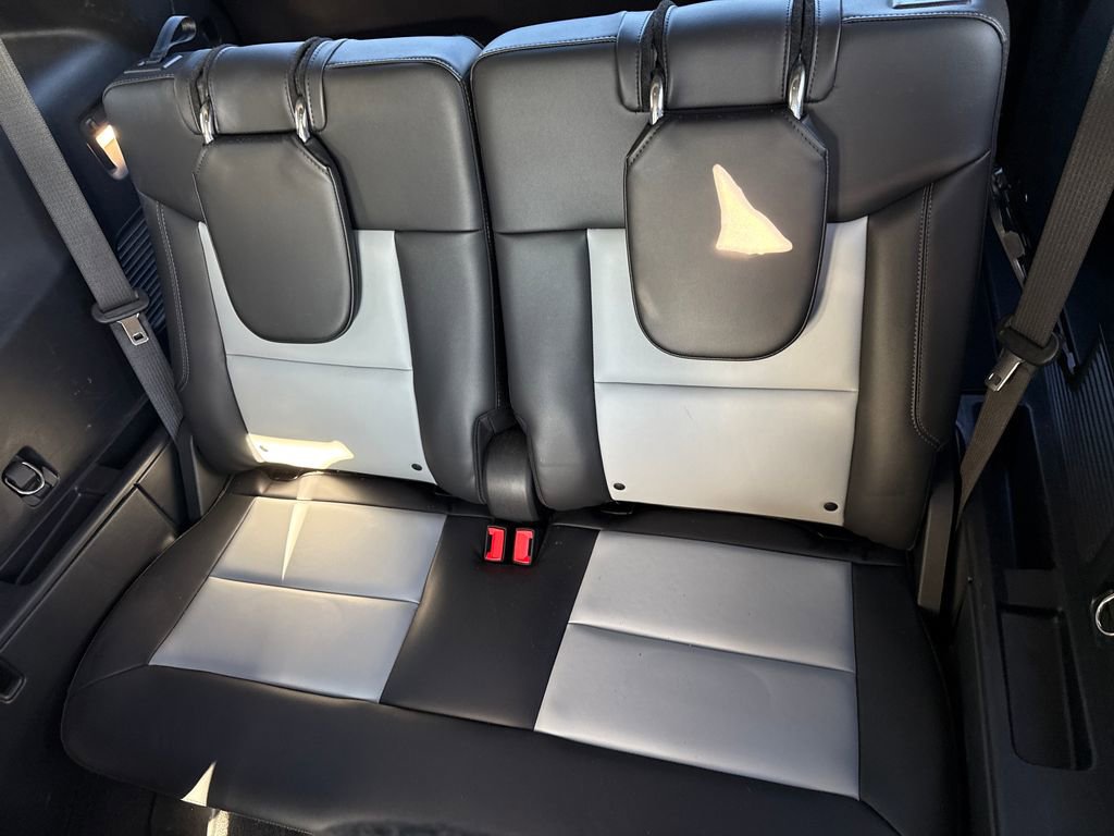 Used 2022 Ford Explorer XLT w/ Equipment Group 202A image 30