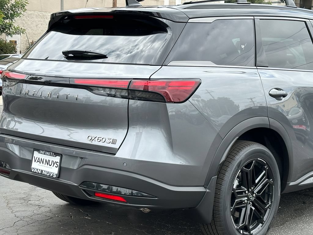 New 2027 INFINITI QX60 Sport w/ Dark Cargo Package AWD/4WD image 8