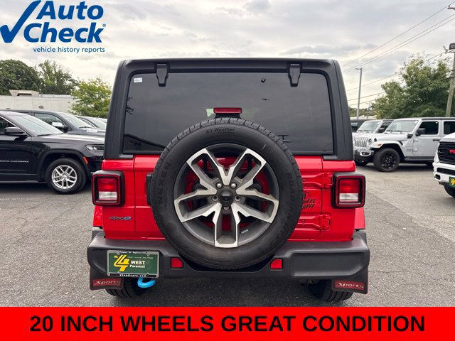 Used 2024 Jeep Wrangler Unlimited w/ Convenience Group AWD/4WD image 14