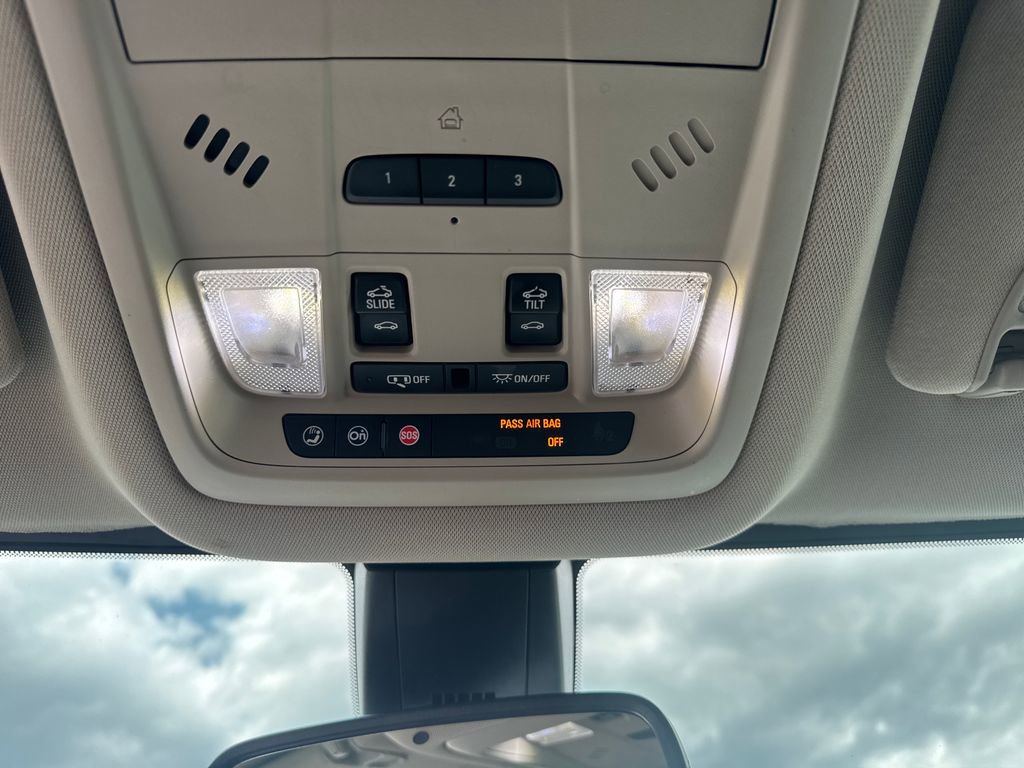 Used 2019 GMC Acadia Denali w/ Technology Package AWD/4WD image 22
