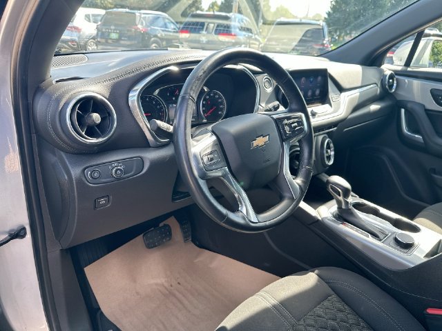 Used 2019 Chevrolet Blazer LT FWD image 12