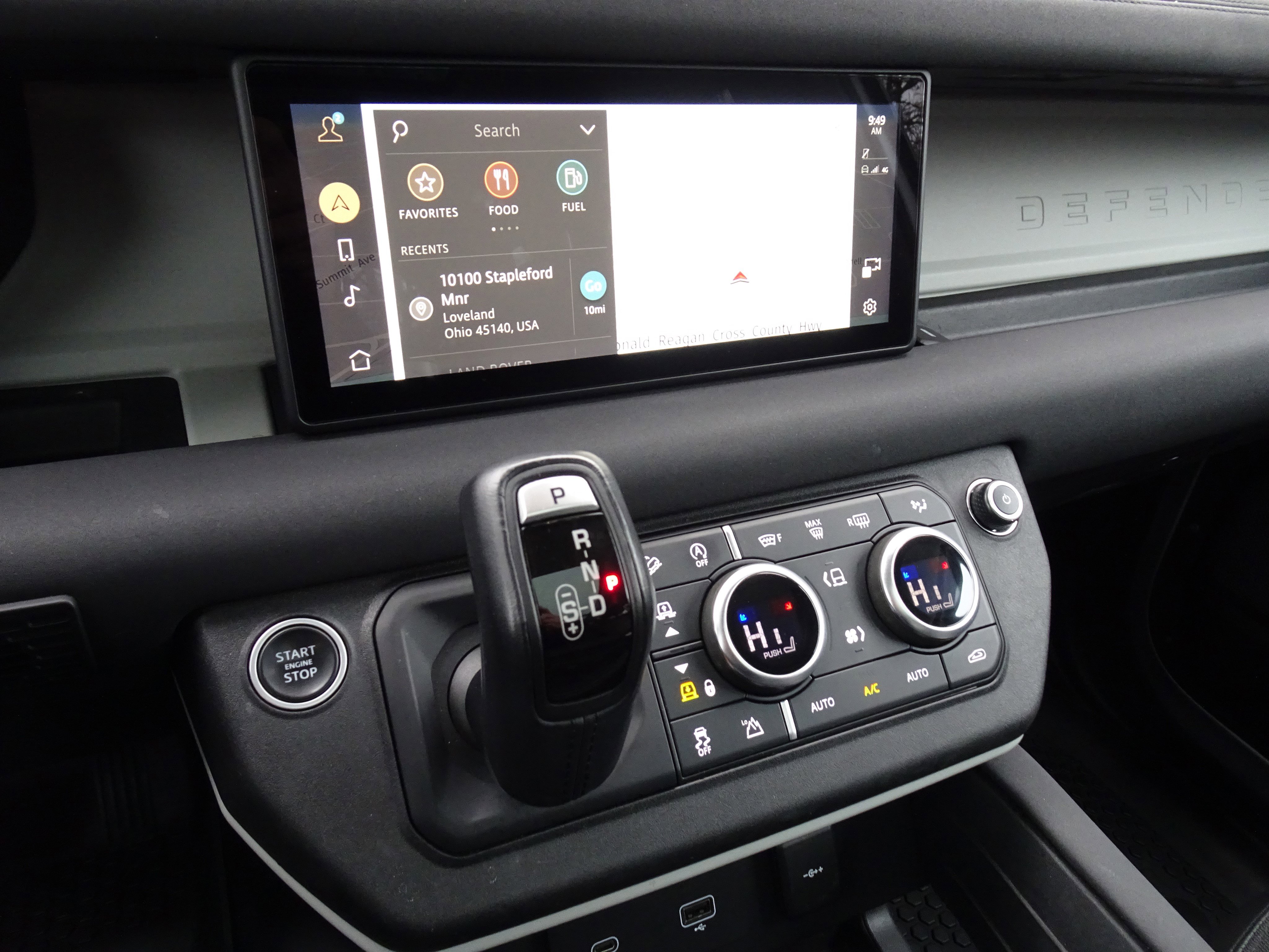 Used 2020 Land Rover Defender 110 SE image 3