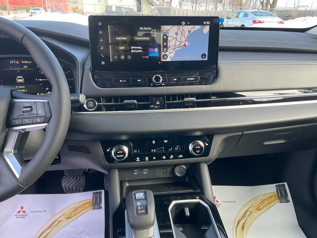 New 2026 Mitsubishi Outlander SE image 20