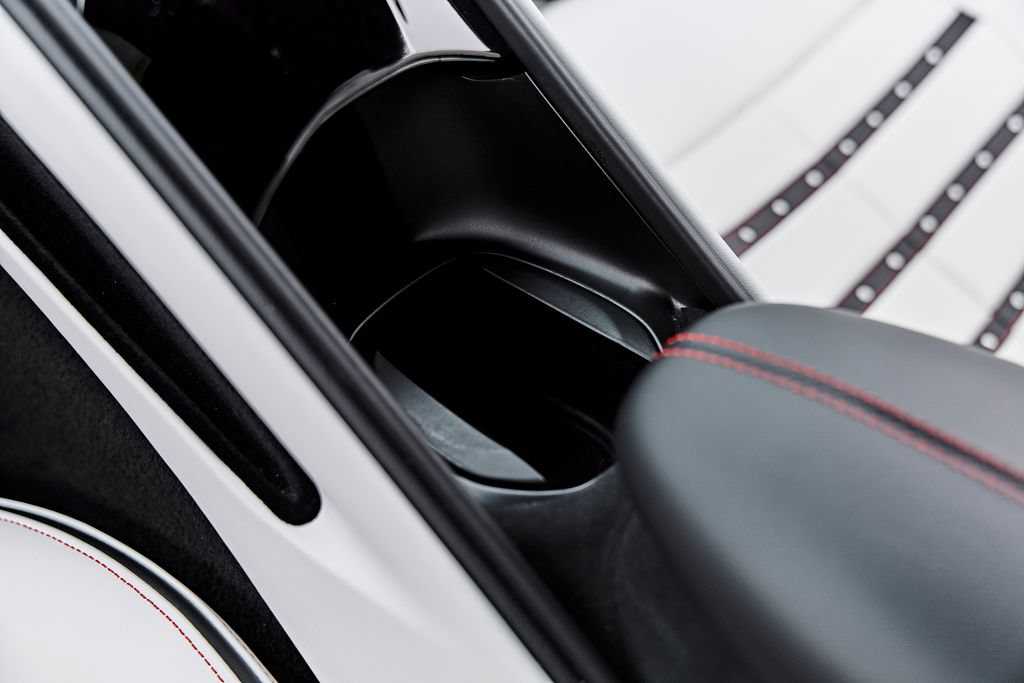 Used 2022 Ferrari Roma RWD image 71