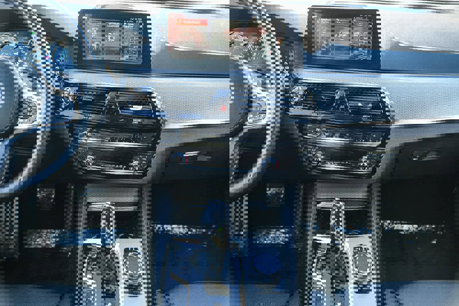 Used 2018 BMW 530e w/ M Sport Package 2 image 12