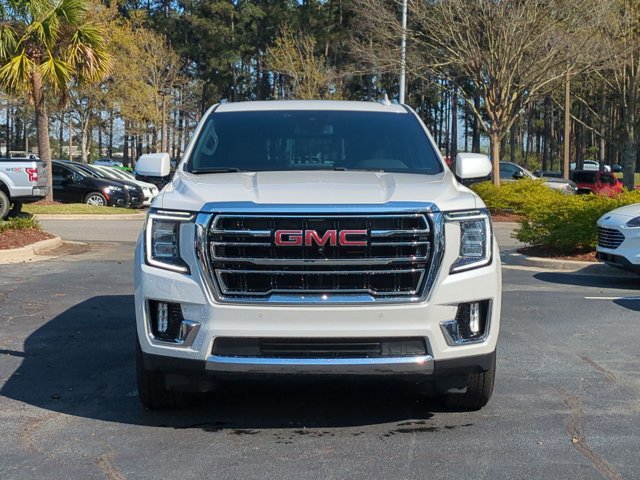 Used 2023 GMC Yukon SLT w/ SLT Luxury Package image 2