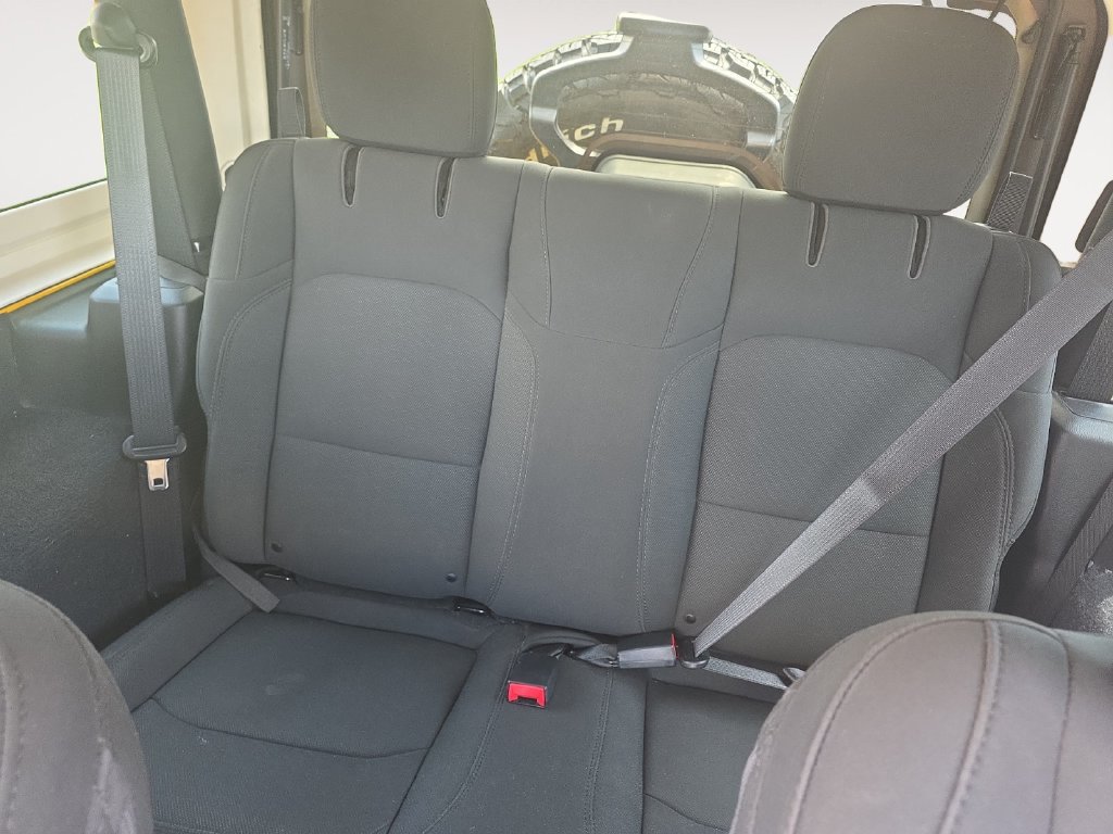 Used 2019 Jeep Wrangler Sport AWD/4WD image 13