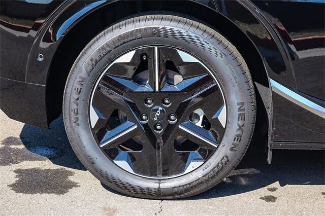 New 2025 Kia EV6 Wind RWD image 10
