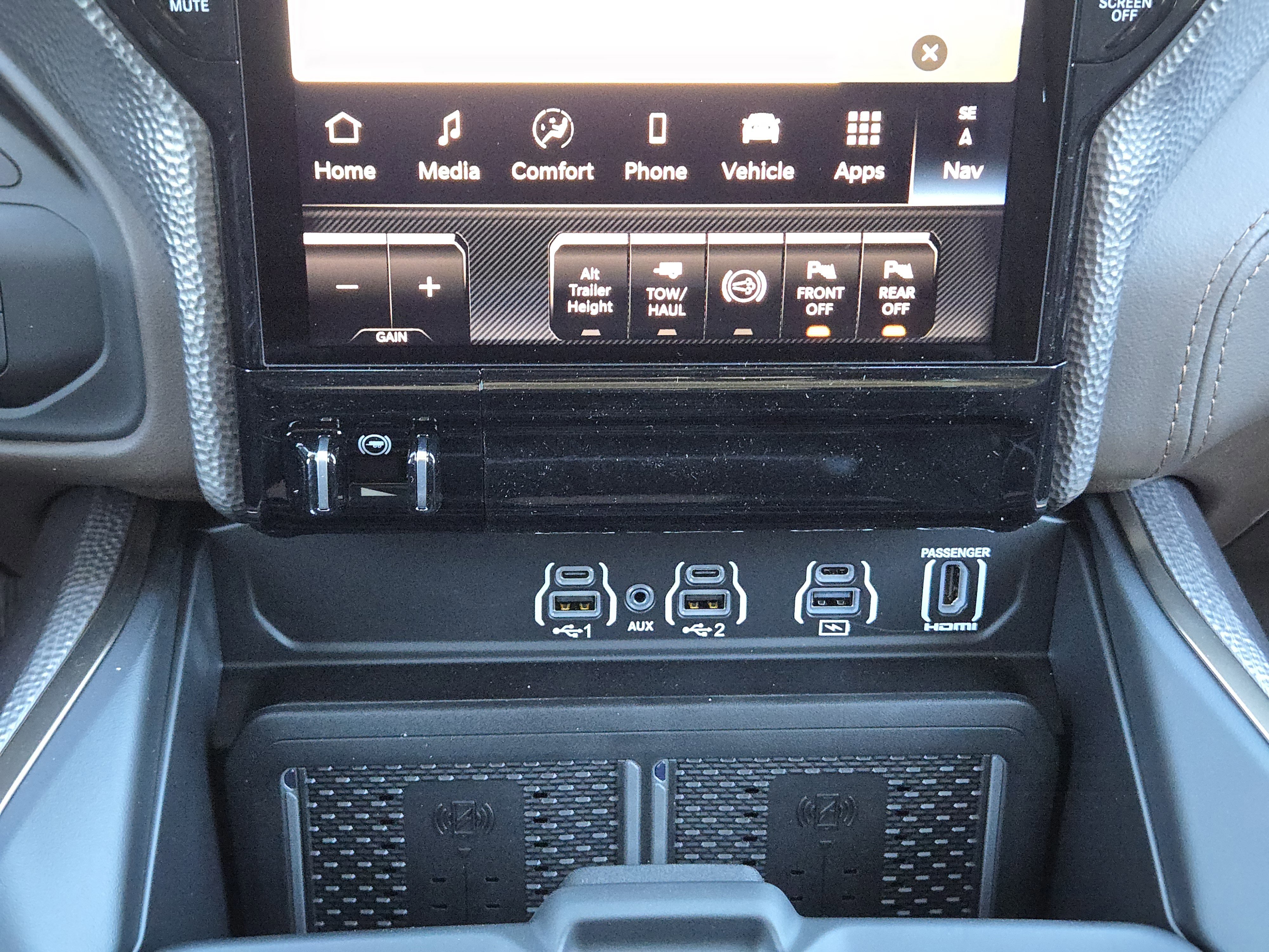 New 2026 RAM 3500 Longhorn image 17