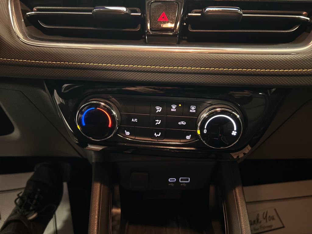 Used 2024 Chevrolet TrailBlazer ACTIV w/ Driver Confidence Package FWD image 19