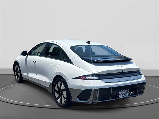 Used 2023 Hyundai Ioniq 6 SE RWD image 5