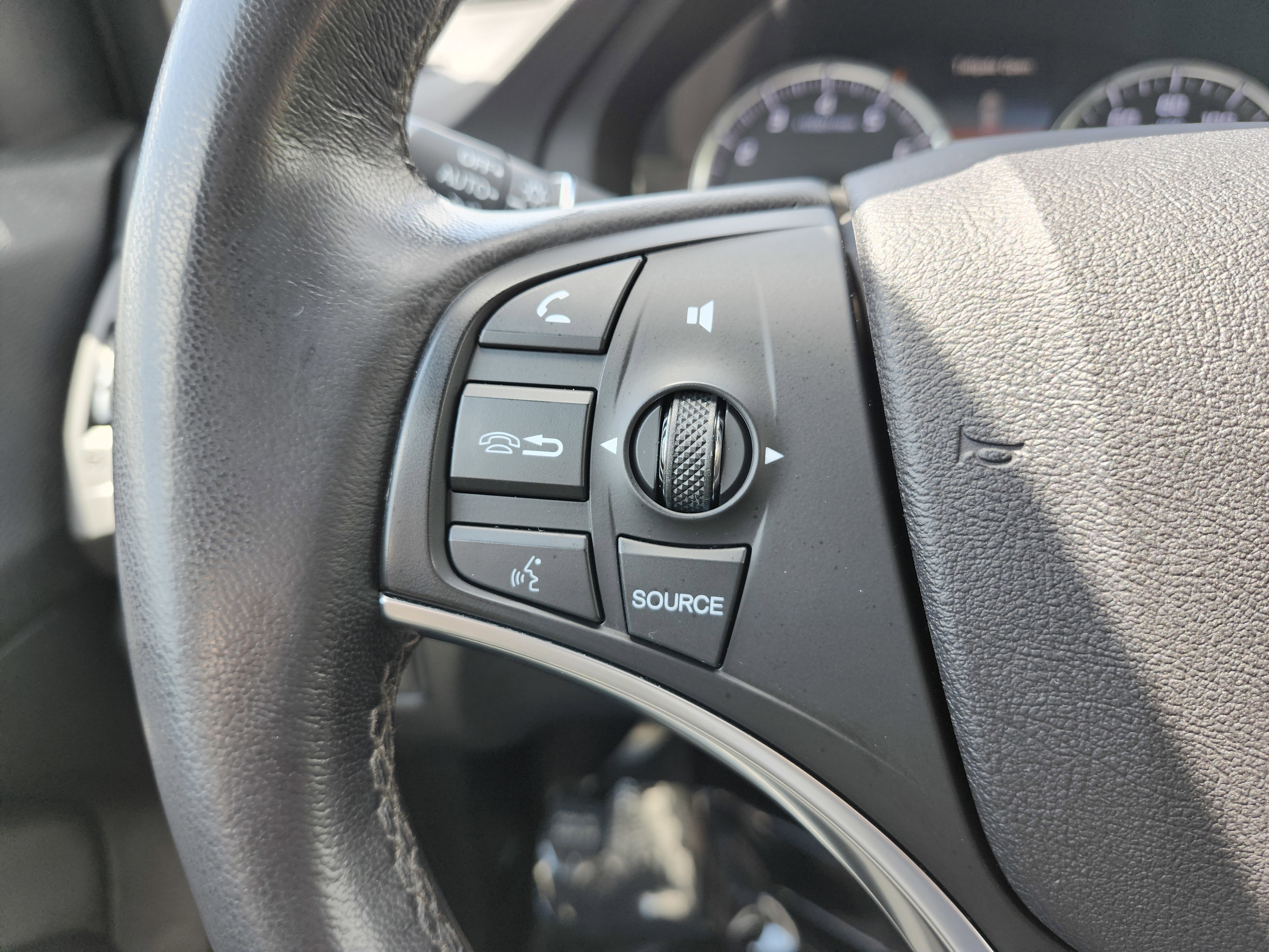 Used 2015 Acura MDX SH-AWD w/ Advance Package image 42