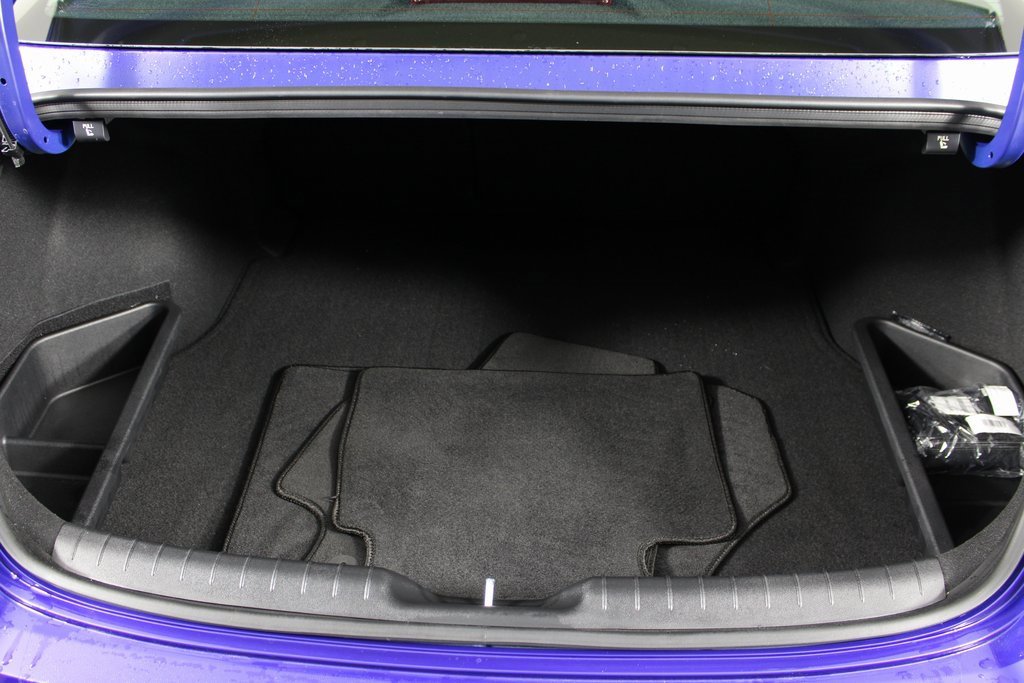 Certified 2025 Hyundai Elantra Limited image 12