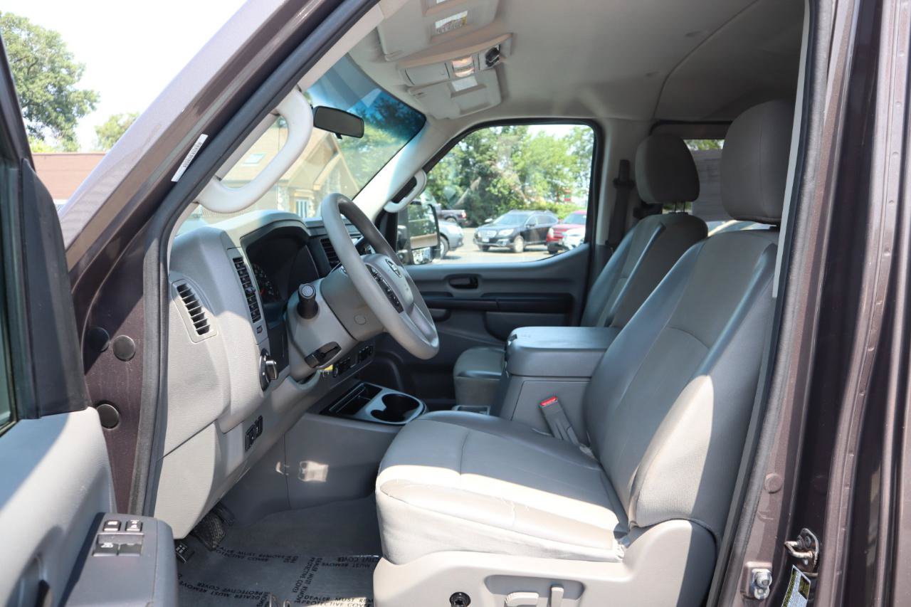 Used 2013 Nissan NV 3500 SV w/ Technology Pkg RWD image 16