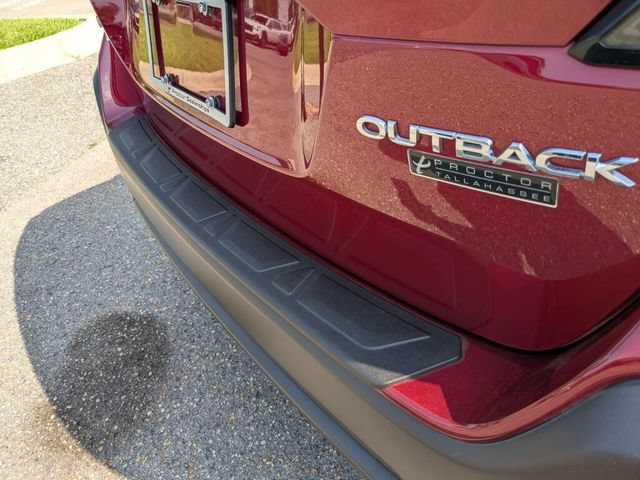 Used 2025 Subaru Outback Premium AWD/4WD image 13