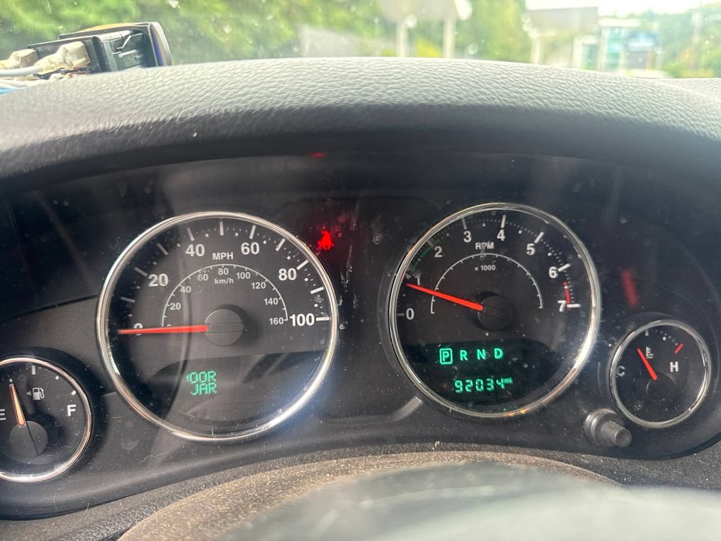 Used 2017 Jeep Wrangler Sport w/ Connectivity Group AWD/4WD image 10