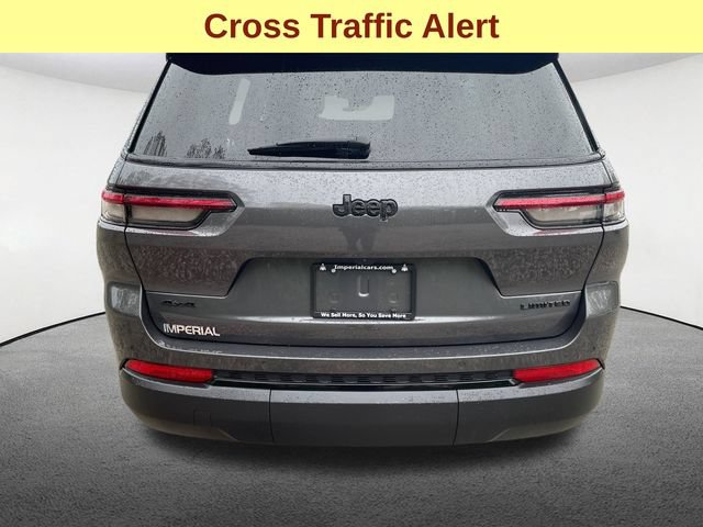 Used 2025 Jeep Grand Cherokee L Limited w/ Black Appearance Package AWD/4WD image 11