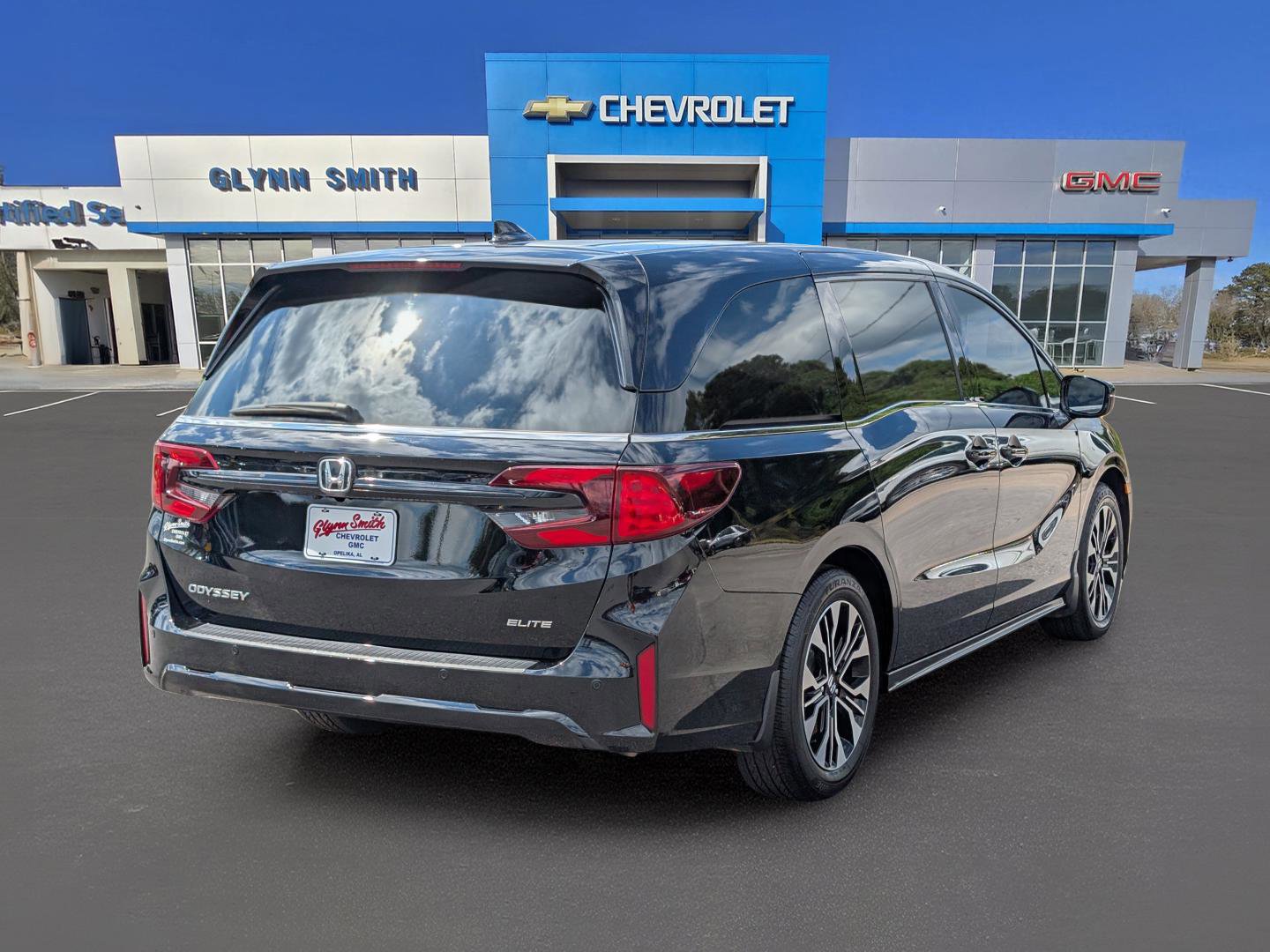 Used 2025 Honda Odyssey Elite image 8