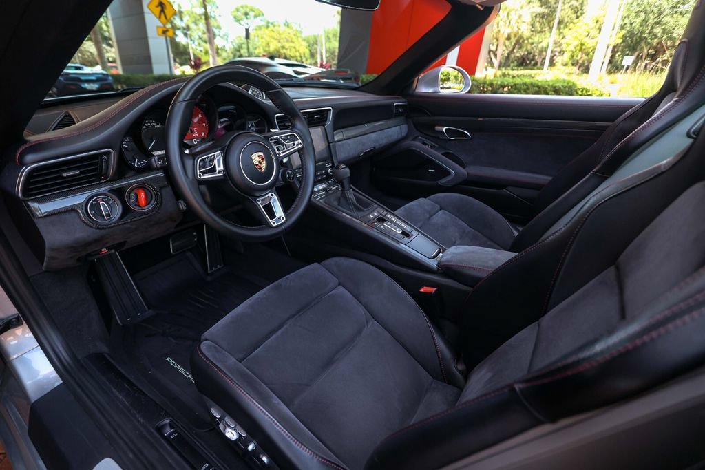 Used 2018 Porsche 911 Targa 4 GTS w/ GTS Interior Package AWD/4WD image 36