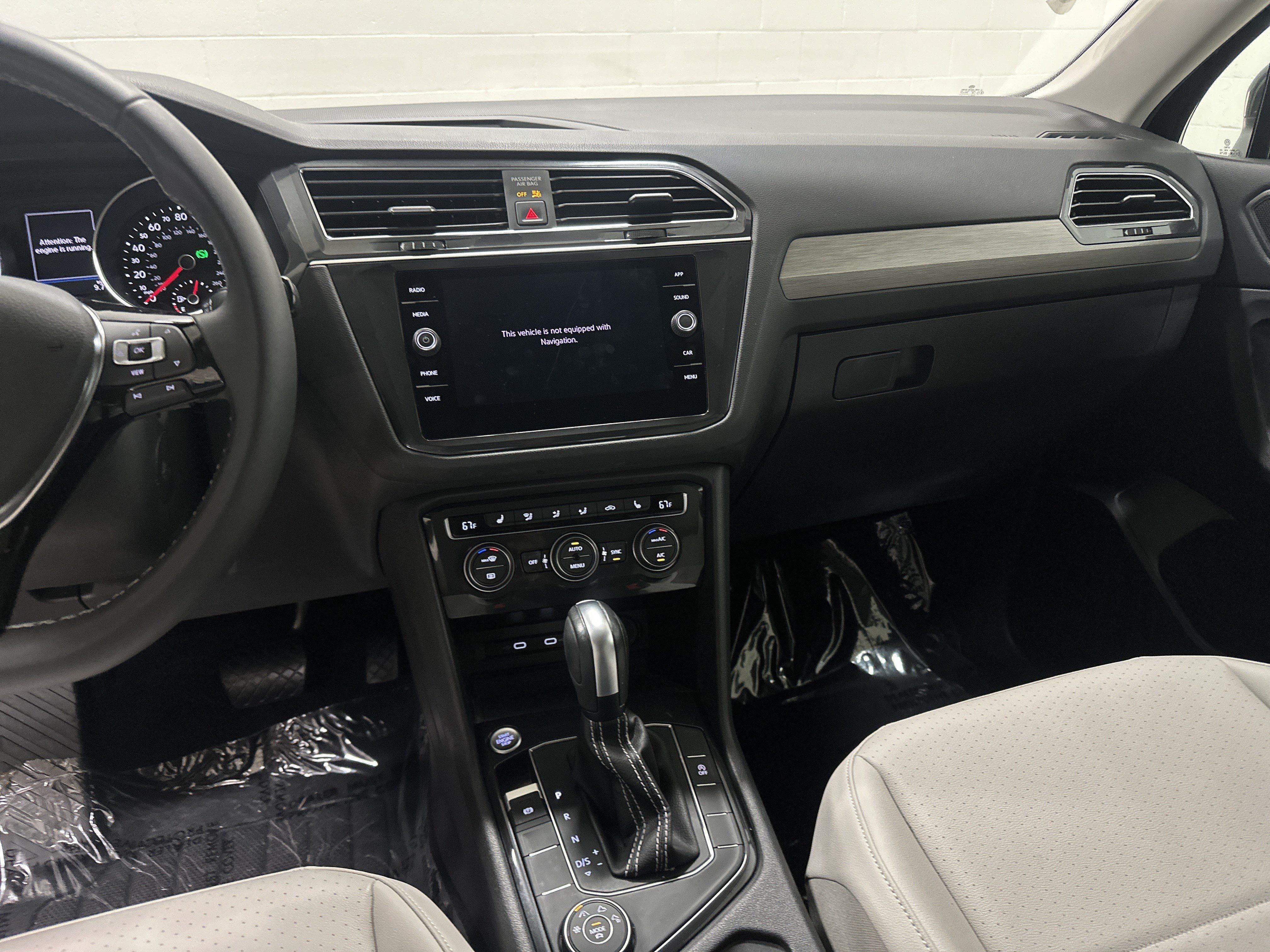 Used 2021 Volkswagen Tiguan SE AWD/4WD image 31